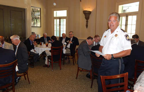 Sheriff Pohlmann speaking to Crime Commission board members at a luncheon.